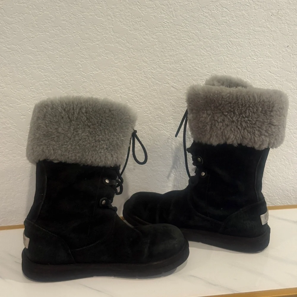UGG cozy shearling